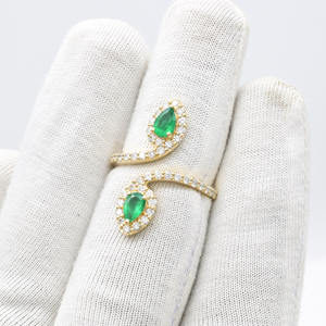 Anillo ajustable Toi et Moi Serpent Bypass de oro amarillo de 14 quilates con diamantes naturales y esmeralda talla pera con halo para mujer - Product Image 4