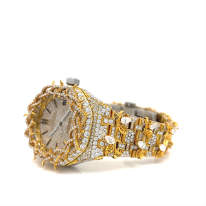 Montre à quartz minimaliste en moissanite fabriquée en Inde, en acier inoxydable, décontractée et tendance, disponible à la vente - Product Image 3