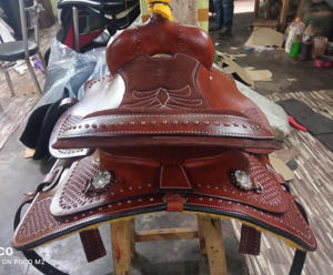 Nouveau Design Anglais Selle Plaisir Sentier Endurance Cheval Selle En Cuir Western Barrel Racing Selle avec Sculpture À La Main - Product Image 6