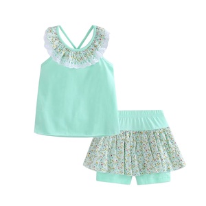 Cada niña merece un atuendo elegante. Estos looks adorables comienzan aquí. Conjuntos casuales 100% algodón que ella adorará. - Product Image 1