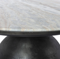 Table basse finie antique en aluminium fait à la main d'excellente qualité en métal avec dessus en marbre Table de décoration de la maison meubles de fantaisie
