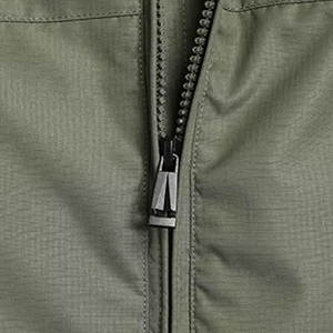 Veste coupe-vent imperméable Softshell personnalisée de haute qualité pour hommes support en jean de style vintage pour la randonnée en plein air la pêche l'hiver - Product Image 6