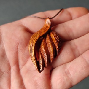 Collier en bois au design tendance et au style chic, finition lisse, prix usine en gros - Product Image 1