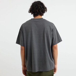 T-shirt Homme Oversize Col Rond Gris Foncé Manches Courtes Décontracté 100% Coton Écologique Léger Personnalisable Couleur Unie - Product Image 3