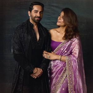 Sari en soie mocha pure et douce avec broderie à cordon de paillettes, motif Zari Butti et blouse jacquard – Prix de gros par Royal Export - Product Image 5