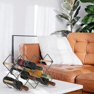 Exhibidor de Botellas de Vino de Hierro Independiente con Soportes de Madera Natural, Organizador de Vino Minimalista de Alambre Negro - Product Image 6