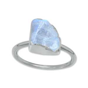 แหวนดีไซน์ใหม่ ชุบโรเดียมสีดำด้าน งานแฮนด์เมด ประดับเพชรแบบฝังขอบ แหวนแท้ งานแฮนด์เมด ขายดีที่สุด - Product Image 1