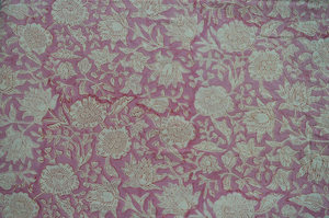 Tissu en coton imprimé à la main indien, motif floral rose – Fabricant de tissus pour vêtements Jaipur - Product Image 3