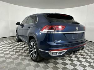 Volkswagen Atlas Cross Sport V6 d'occasion propre, modèle 2021 - Product Image 3