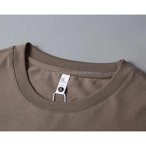 เสื้อยืดแขนสั้นสำหรับผู้ชายเทรนด์ฤดูร้อนคุณภาพสูงเสื้อครึ่งแขนพิมพ์ลายตัวอักษรทรงเข้ารูปใหม่ - Product Image 2