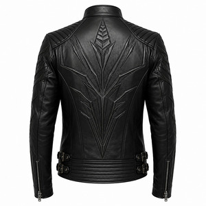 Blouson de motard en cuir véritable noir pour homme avec logo personnalisé, motif tribal, applique à pointes bronze, style gothique rock, effet vieilli - Product Image 2