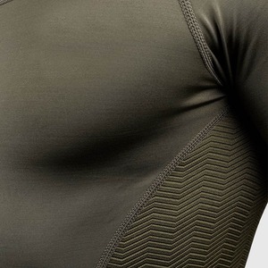 Camiseta de Compresión Transpirable Hecha a Medida para Gimnasio, para Hombre, Ajustada, de Secado Rápido, de Poliéster Sublimado - Product Image 4