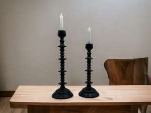 Support à bougies en métal finition antique classique pour bougies utilisées dans une mise en scène de table festive ou une décoration intérieure élégante Noir mat - Product Image 3