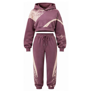 Ensemble de sweats à capuche courts personnalisés pour femmes, tenue deux pièces avec tissu doux, coupe décontractée et design élégant pour tous les jours - Product Image 1