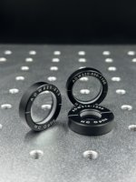 HC Optics OEM Retardeur optique monté sur plaque ondulée en cristal de quartz à zéro ordre à espacement d'air, 355 nm, avec revêtement antireflet, haute puissance