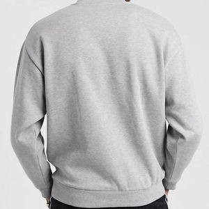 Sudadera Gris de Cuello Redondo para Hombre, Corte Regular, Tejido de Algodón, Estilo Casual para Otoño - Product Image 6