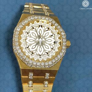 Reloj de Lujo para Hombre Charm, Diseño Elegante, Bisel con Diamantes en Oro Amarillo, Movimiento Mecánico Analógico, Caja de 40 mm, Acero Inoxidable, Fecha Automática - Product Image 4