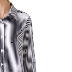 เสื้อเชิ้ตผู้หญิงลายทางขาวดำ แขนยาว ผ้าฝ้าย ปักลายหัวใจ ทรงหลวม สไตล์ลำลอง แฟชั่น เสื้อโอเวอร์ไซส์ - Product Image 4