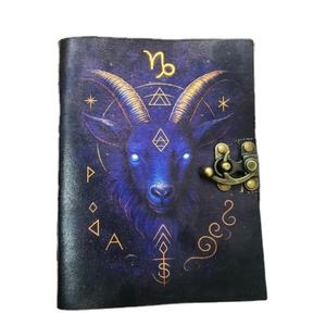 สมุดบันทึกหนังพิมพ์ลายราศีมังกร พร้อมกุญแจทองเหลืองโบราณ ของขวัญโหราศาสตร์วินเทจสำหรับผู้ชาย หนังสือคาถา การอ่านด้านจิตวิญญาณ - Product Image 1