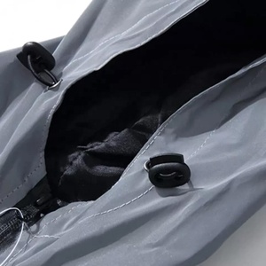 Chaqueta Cortavientos Reflectante con Capucha, a la Moda para Hombre, de Secado Rápido, Transpirable, en Color Negro y Gris, Talla Grande - Product Image 3