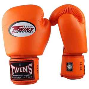 Top Selling Twins Muay Thai MMA Boxing Gloves Shin Guard Premium Quality Leather Hook Loop Closure Breathable Shin Pad Kit - Product Image 3