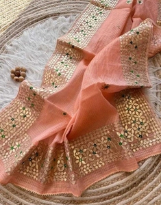 Sari de Algodón y Lino Kota Doria con Estampado Floral de Diseño Propio - Product Image 1