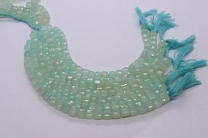 Calcedoine Aqua Naturelle Facettée en Forme de Cube, Perles Briolette en Calcedoine, Perles Boîte 3D, Perles Carrées Calcy 7-8MM, Bijoux en Calcedoine Aqua - Product Image 2