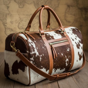 กระเป๋าเดินทางหนังวัวแท้ทำมือ พร้อมขนสัตว์  กระเป๋าถือแบบดัฟเฟิล  กระเป๋าเดินทางสุดสัปดาห์  กระเป๋าเดินทางขึ้นเครื่อง  ทนทาน คุณภาพพรีเมียม LHTB-0043 - Product Image 3