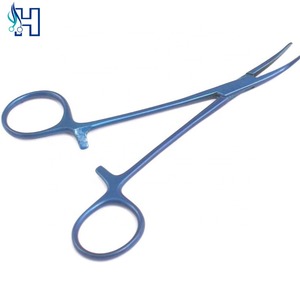 Fabricant d'instruments chirurgicaux : Pinces à moustiques courbées et droites - Product Image 1