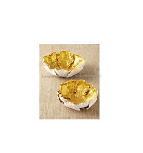 Bol de service élégant en laiton fait main pour collection de luxe avec un design sophistiqué - Product Image 1