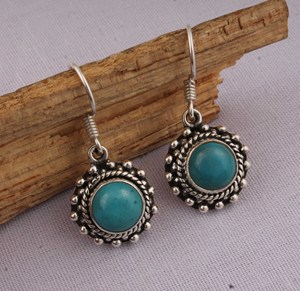 Boucles d'oreilles pendantes vintage en turquoise naturelle du sud-ouest, en argent massif 925, style ethnique texturé, bijoux artisanaux - Product Image 3