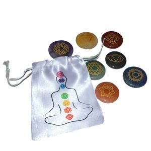 Ensemble de tranches d'agate pour chakras avec pierres de chakra gravées et sculptées, style Feng Shui naturel et personnalisé pour la décoration intérieure et les affaires - Product Image 5