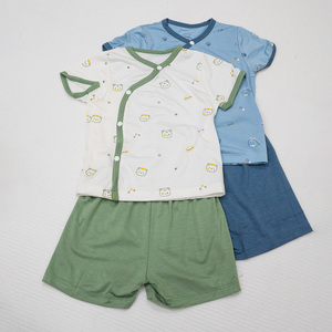 ALB07 Ensemble bébé en tricot bambou-spandex doux au toucher - Unisexe, manches courtes, col rond, boutons latéraux, respirant, motif dessin animé mignon, 4 saisons - Product Image 6