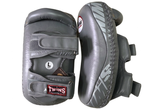 Adjustable Grip Kick <b>Shield</b> for Martial Arts Coaching Boxing Muay Thai MMA Training and Practice Sessions - Product Image 1