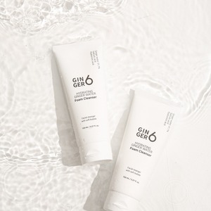 Nettoyant moussant quotidien au gingembre avec eau de gingembre nourrissante et acide hyaluronique, formule végane, action moussante, nettoyage doux, anti-acné - Product Image 4