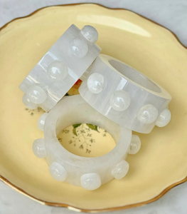 Anneaux de serviette en résine époxy pour Noël, vaisselle de restaurant, vaisselle de table pour la maison et la cuisine, lot de 5 anneaux de serviette en résine - Product Image 3