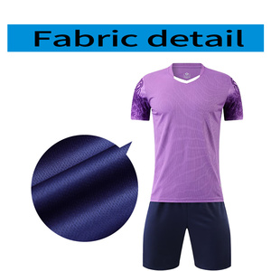 Camisetas de Fútbol para Adultos al por Mayor de Alta Calidad, 100% Poliéster, Estilo Vintage, Personalizables - Product Image 1