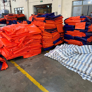Bâche industrielle robuste en PE, bleue/orange, haute durabilité, grande capacité, options de taille et de couleur personnalisées - Product Image 1