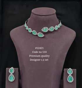 Ensemble collier et boucles d'oreilles en zircon cubique taillé perle 12421, plaqué rhodium, bijoux de mode pour femmes, idéal pour les mariages et les fêtes. - Product Image 4