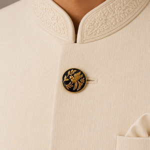 Bouton en émail d'oiseau volant doré de luxe pour Sherwani, marque Mayrabygungun, en laiton fait main avec un design antique royal gravé, Rajasthan - Product Image 2