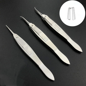 คีมจับยึดเฮลเวสตัน สเติร์น คาสโตรวีโฮ พร้อมตัวล็อค เครื่องมือผ่าตัดตา ไทเทเนียม / สแตนเลสสตีล สำหรับการผ่าตัดจุลศัลยกรรมตา - Product Image 1