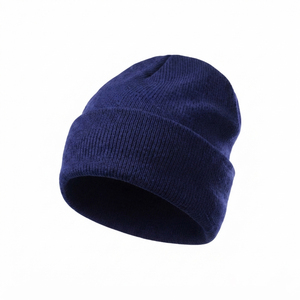 Bonnet en tricot doux et chaud de haute qualité avec broderie 3D, couleur unie, automne-hiver, 100% acrylique, 28 couleurs disponibles, idéal pour les voyages - Product Image 4