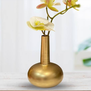 Classic bellied silver metal flower vase meticulously detailed with exquisite <b>floral</b> etching, available at wholesale prices. - Product Image 2