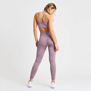 Ensemble de yoga pour femmes, vêtements de sport, soutien-gorge de sport et legging, respirant, vêtements d'été pour femmes, ensemble de yoga sans couture, haute élasticité - Product Image 4