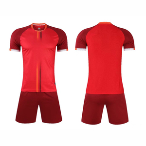 Uniforme de Fútbol Personalizable al por Mayor 2026, Traje Deportivo de Calidad con Colores de Calidad, Diseño de Uniforme de Fútbol Sublimado en Blanco - Product Image 2
