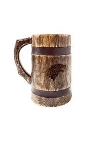 Taza de madera grabada personalizada con correa de cuero – Regalo rústico para amantes de las bebidas - Product Image 3