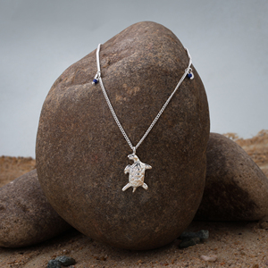 Collier en argent sterling 925 avec pendentif tortue de mer et perle en pierre précieuse |   Pendentif Océanique Côtier - Product Image 3