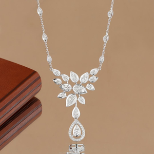 Collier pendentif goutte d'eau à pompon en or massif 18 carats avec diamant de laboratoire 1,0 carat, cadeau de fiançailles pour femme, certifié IGI, charmant et brillant - Product Image 5