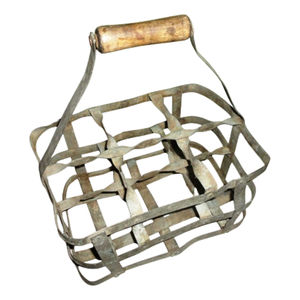 Porte-bouteilles vintage en métal galvanisé français avec poignée en bois, style ferme antique, panier porte-bouteilles pour la cuisine - Product Image 1