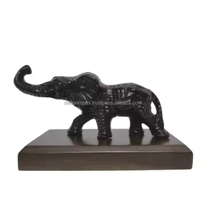 Escultura única estatua de ciervo de aluminio estatuilla para decoración del hogar sala de estar adorno de animales por Decor IMPEX - Product Image 1